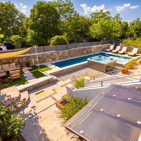 Villa Hrustika - Heated Pool, Jacuzzi & Sauna Gabonjin Dış mekan fotoğraf