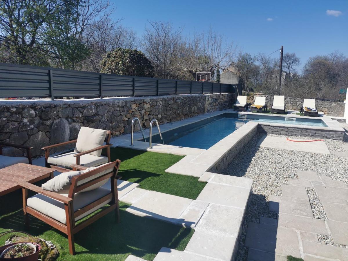 Villa Hrustika - Heated Pool, Jacuzzi & Sauna Gabonjin Dış mekan fotoğraf