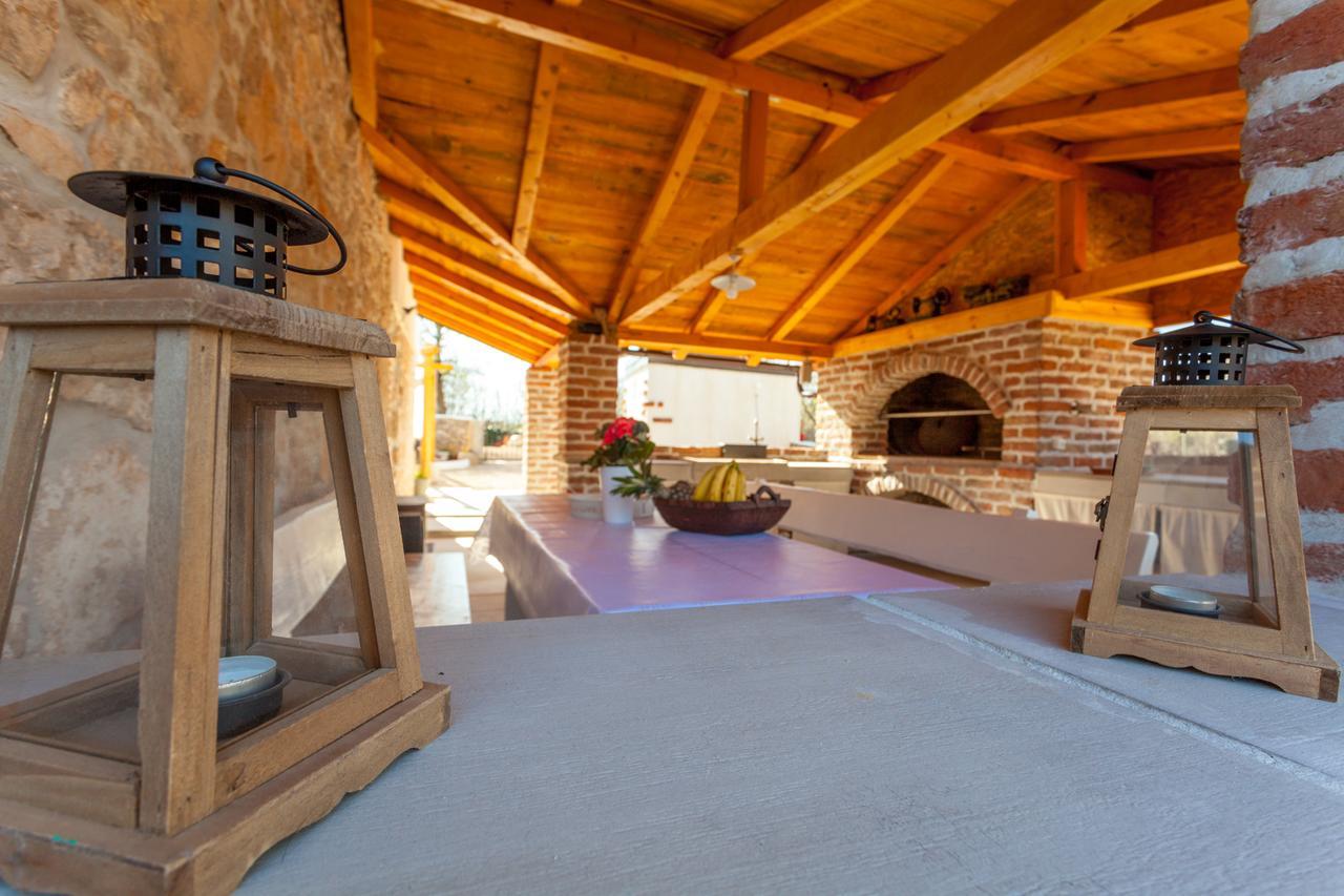 Villa Hrustika - Heated Pool, Jacuzzi & Sauna Gabonjin Dış mekan fotoğraf