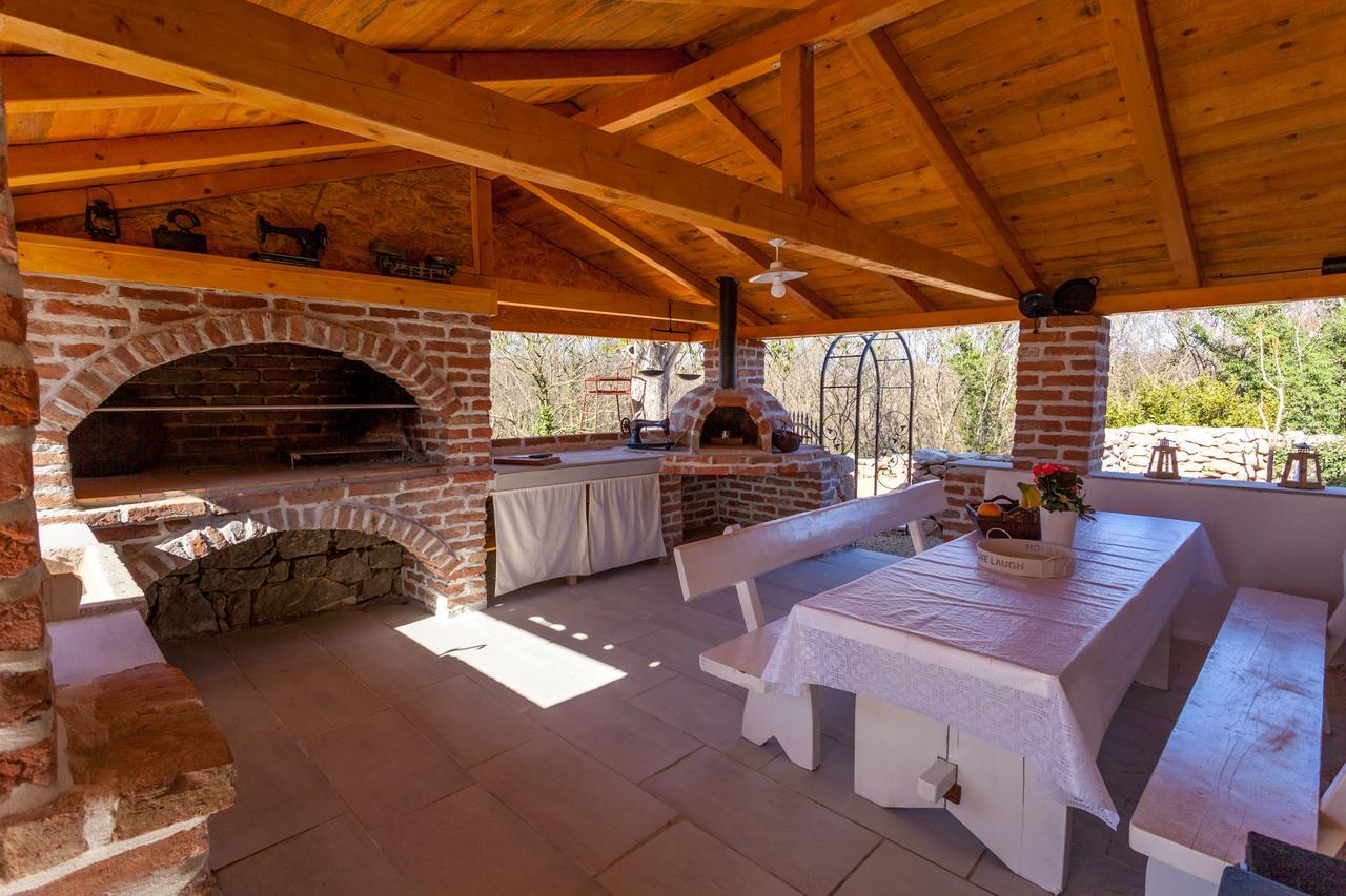 Villa Hrustika - Heated Pool, Jacuzzi & Sauna Gabonjin Dış mekan fotoğraf